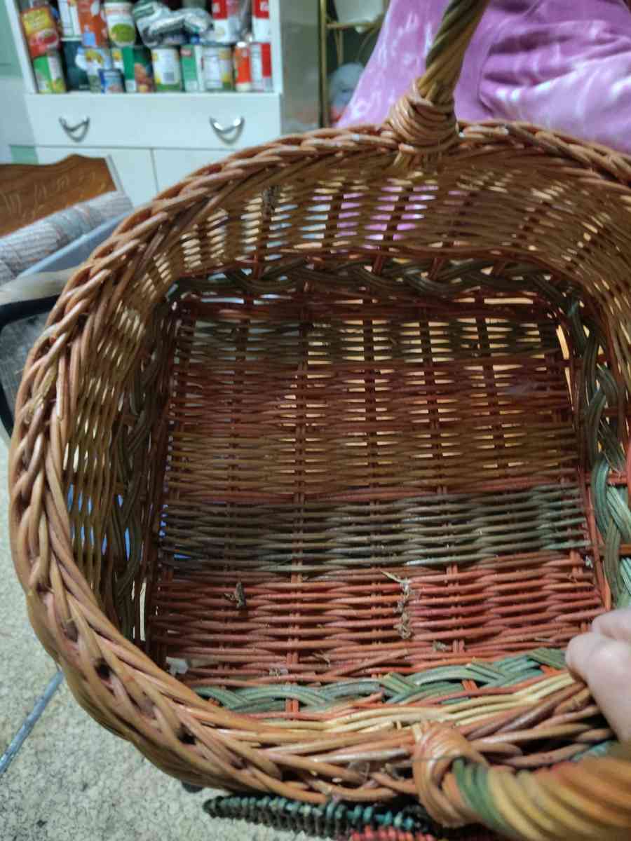 A Tisket by a Tisket Just A Basket With Red And White Checke - Saint Joseph, Missouri - FleaMarketBay