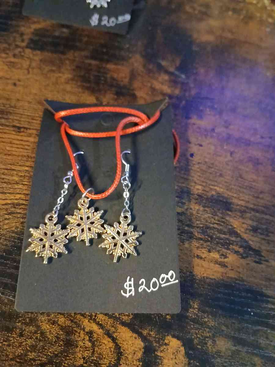 Red LeatherSilver Stud Earrings Set with Gold Snow - Newport News, Virginia - FleaMarketBay