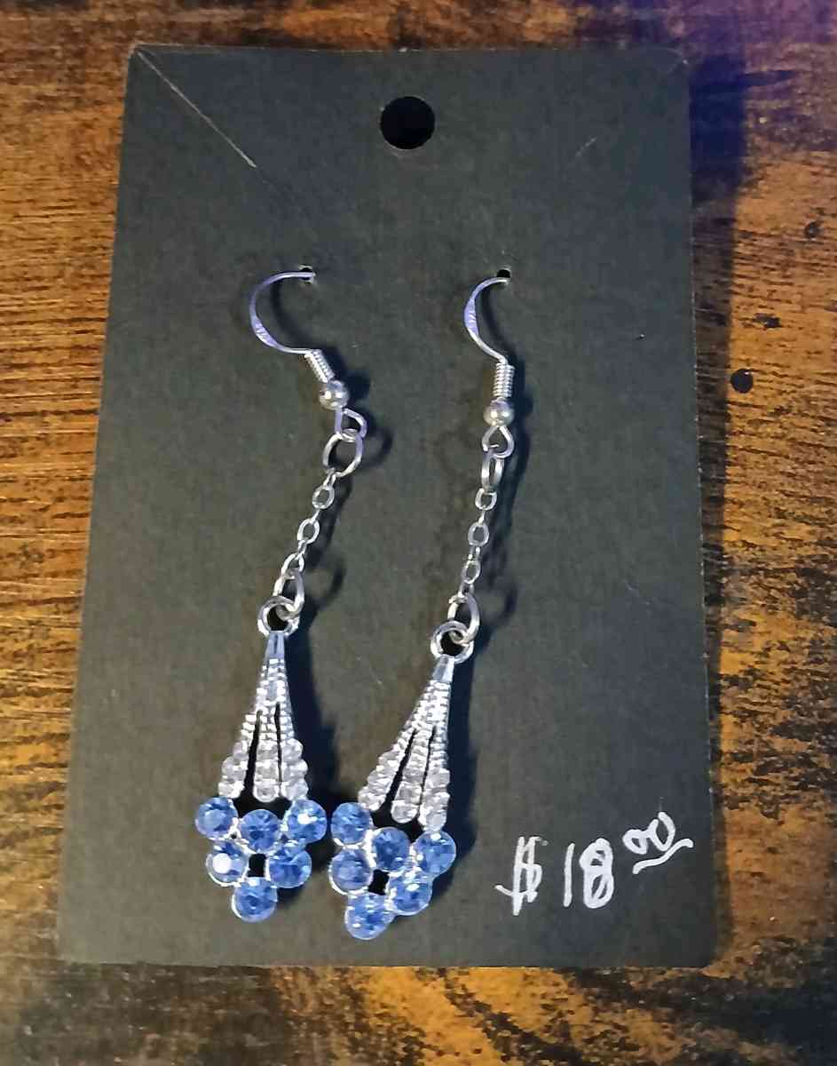 Blue Shooting Star Hookstyle Earrings - Newport News, Virginia - FleaMarketBay