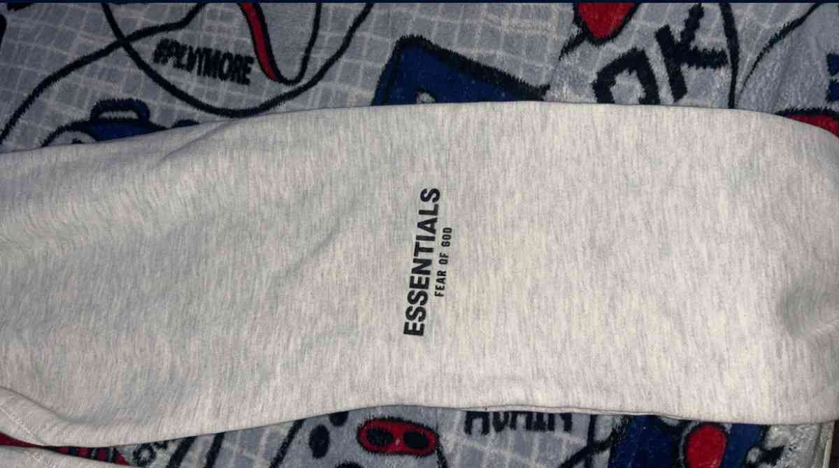 essential sweat pants - Adams, New York - FleaMarketBay