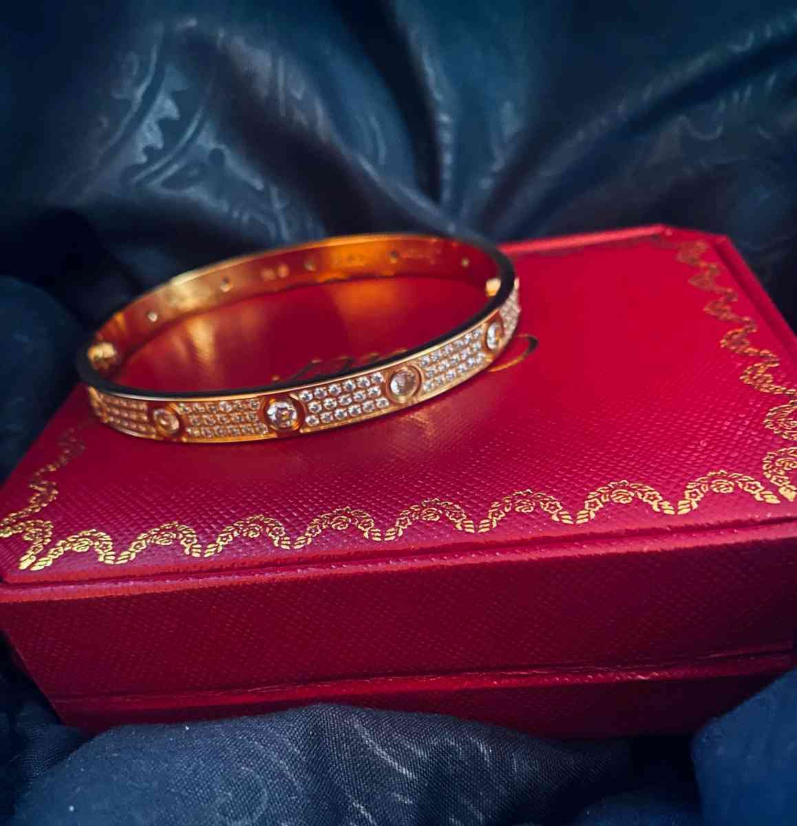 Brazalete de hombre - Miami, Florida - FleaMarketBay