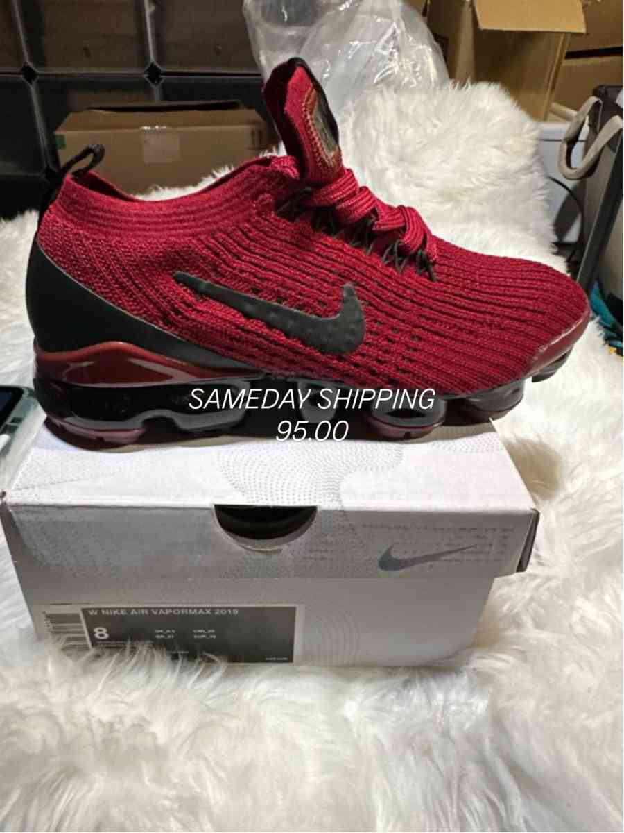 COMFORTABLE VAPORMAX - Hope Mills, North Carolina