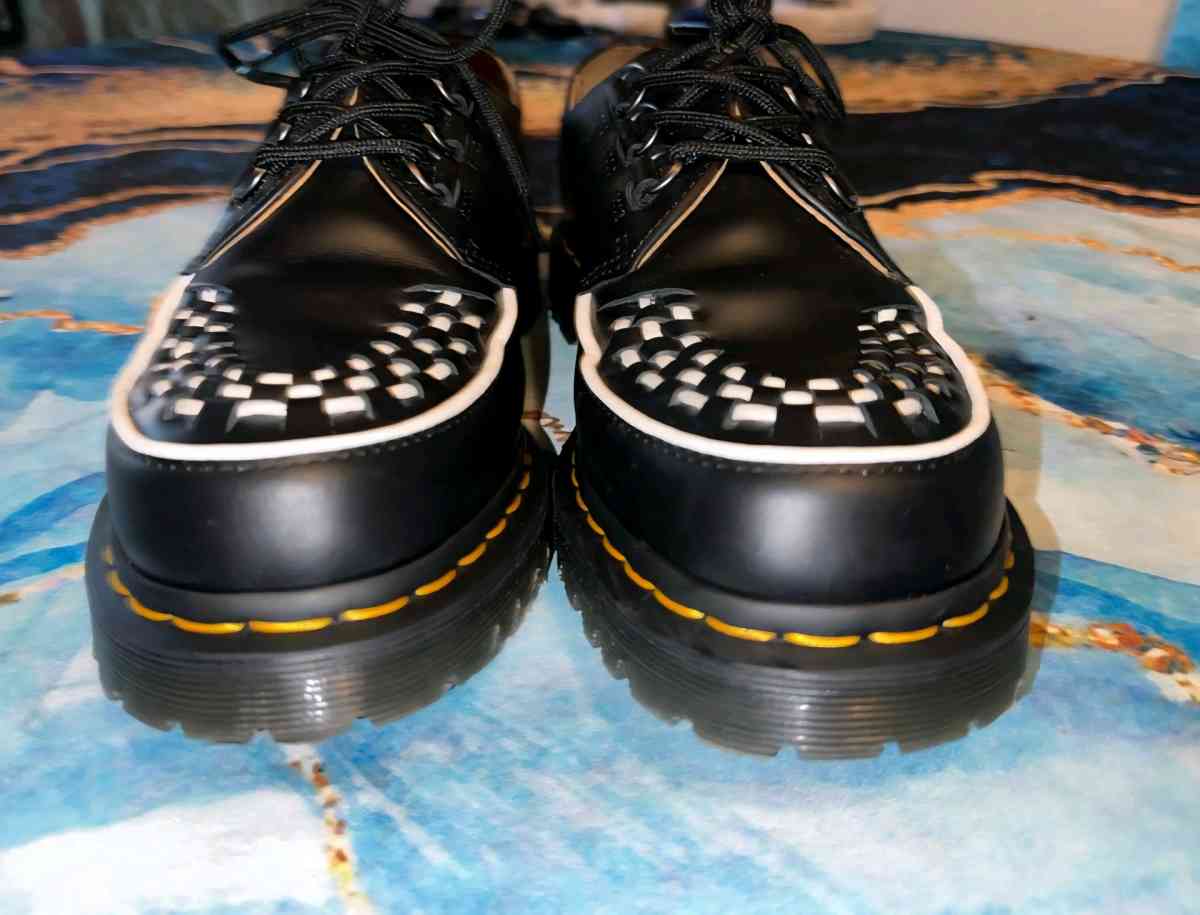 mens doc martens - Lancaster, California