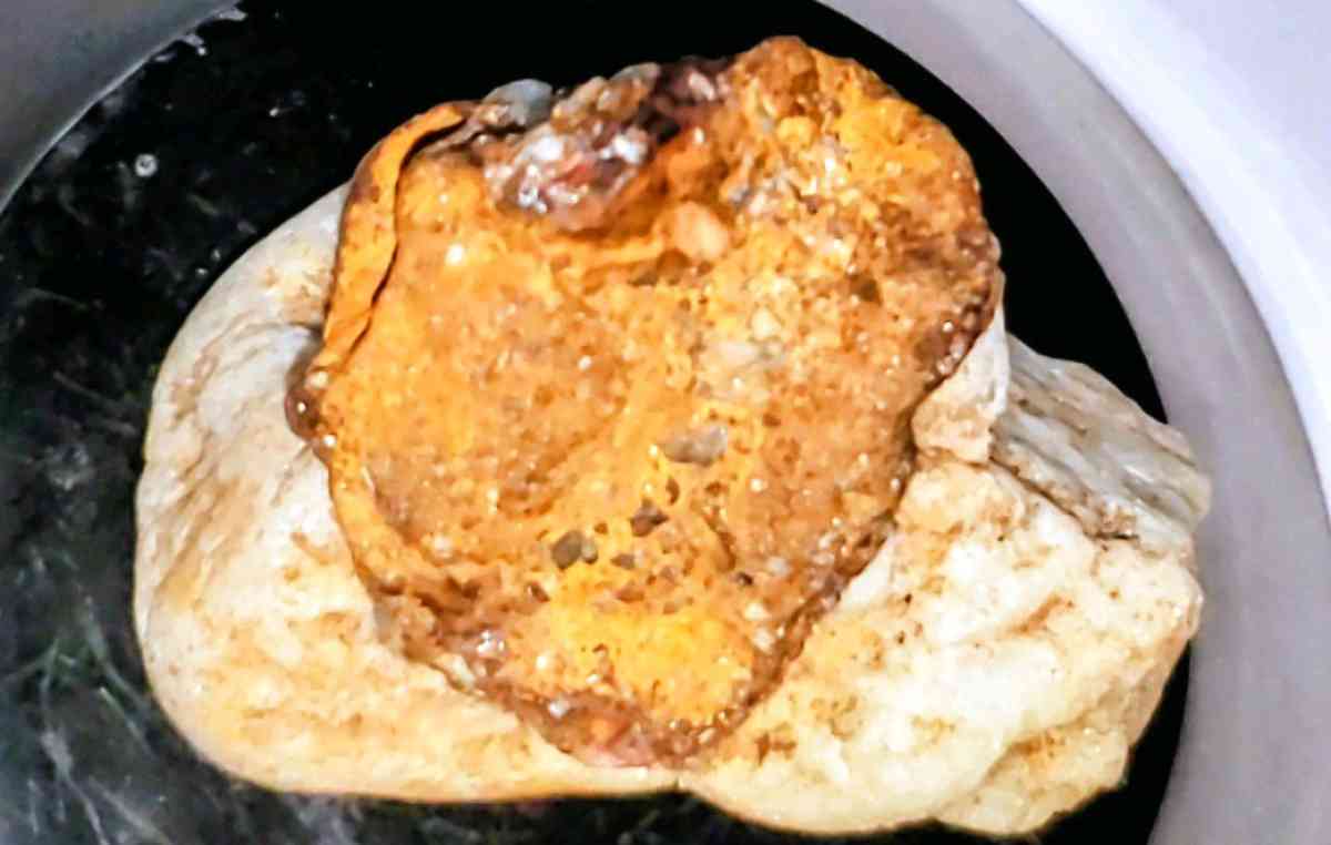 Geophite Multicolored Veined Gold Rose Quartz - Easton, Pennsylvania - FleaMarketBay