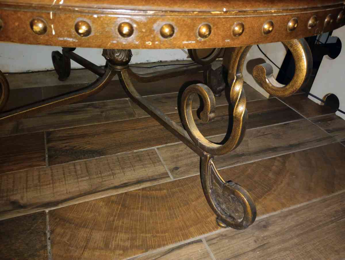 Coffee Table - Lawton, Oklahoma - FleaMarketBay