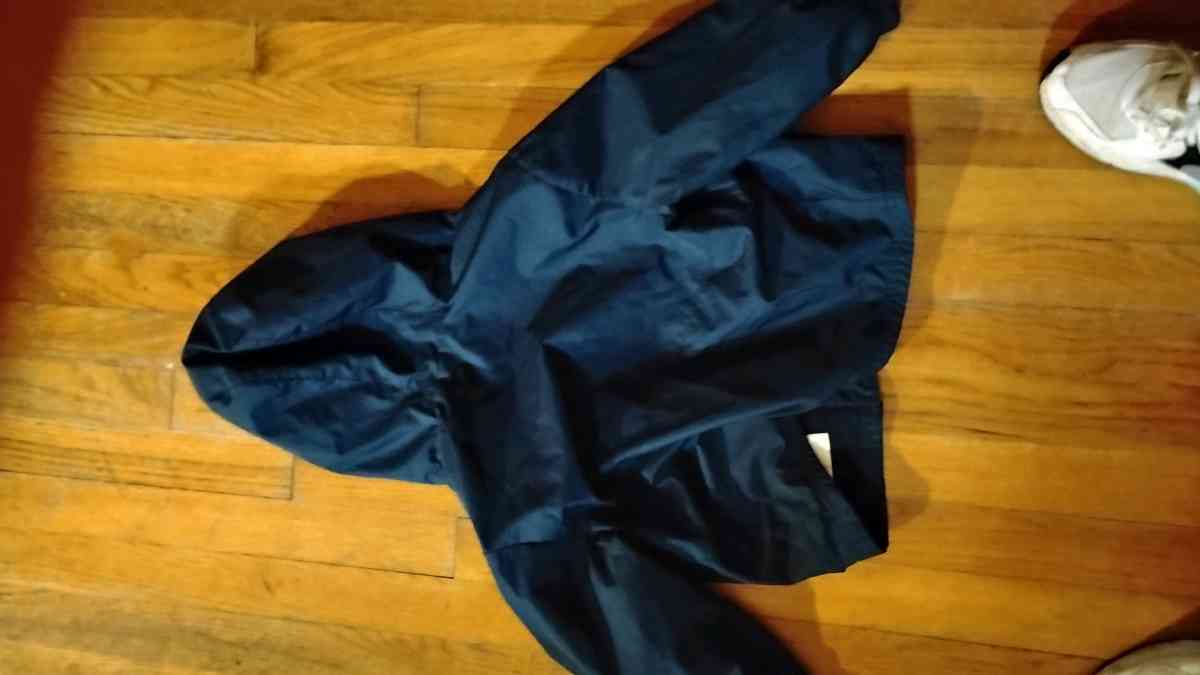 kids unisex dark blue cat and jack windbreaker - Panama City, Florida - FleaMarketBay