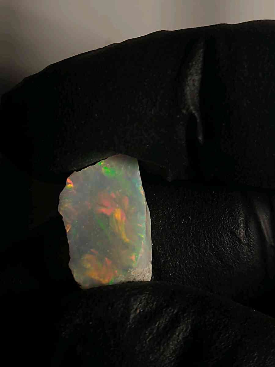 Untreated Dark Base Opal With Nice Pattern - Grand Rapids, Michigan - FleaMarketBay
