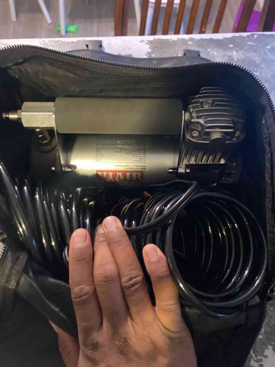 VIAIR Air CompressorBag - Essington, Pennsylvania - FleaMarketBay