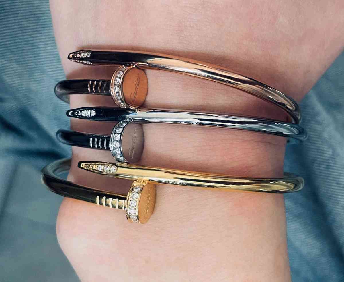 Brazaletes - Miami, Florida - FleaMarketBay