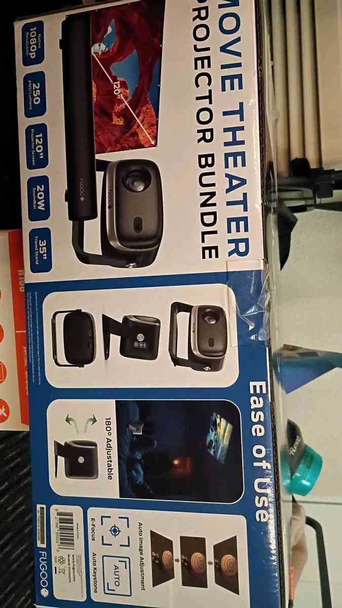 all in one projector package with carrying case - Denver, Colorado - FleaMarketBay