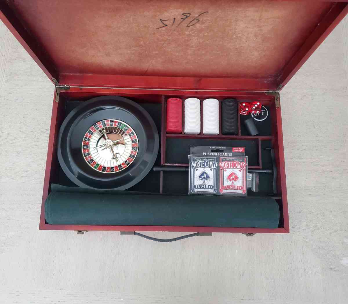 Multi Casino Card Game With Poker 1 Latch Broken