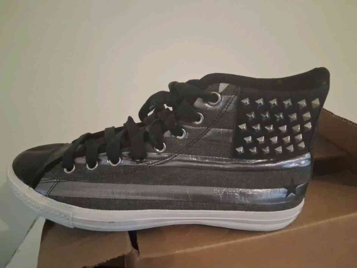 Womens sneaker shoes and boots sale - Abington, Pennsylvania - FleaMarketBay