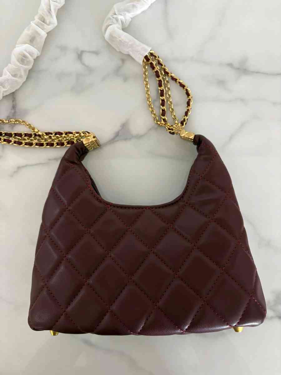 Burgundy Quilted Hobo Bag with Gold Chain  Small Luxe Should - San Fernando, California - FleaMarketBay