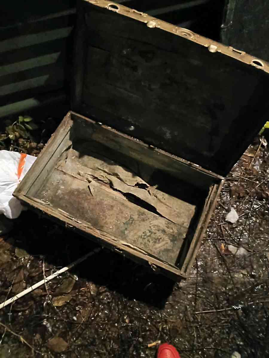 old chess - Jeff, Kentucky - FleaMarketBay