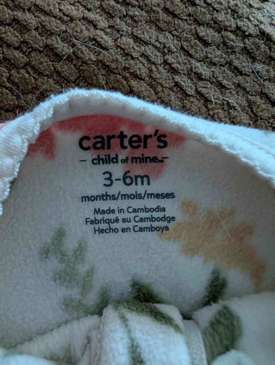 Warm sleepsuit with feet - Savannah, Georgia - FleaMarketBay