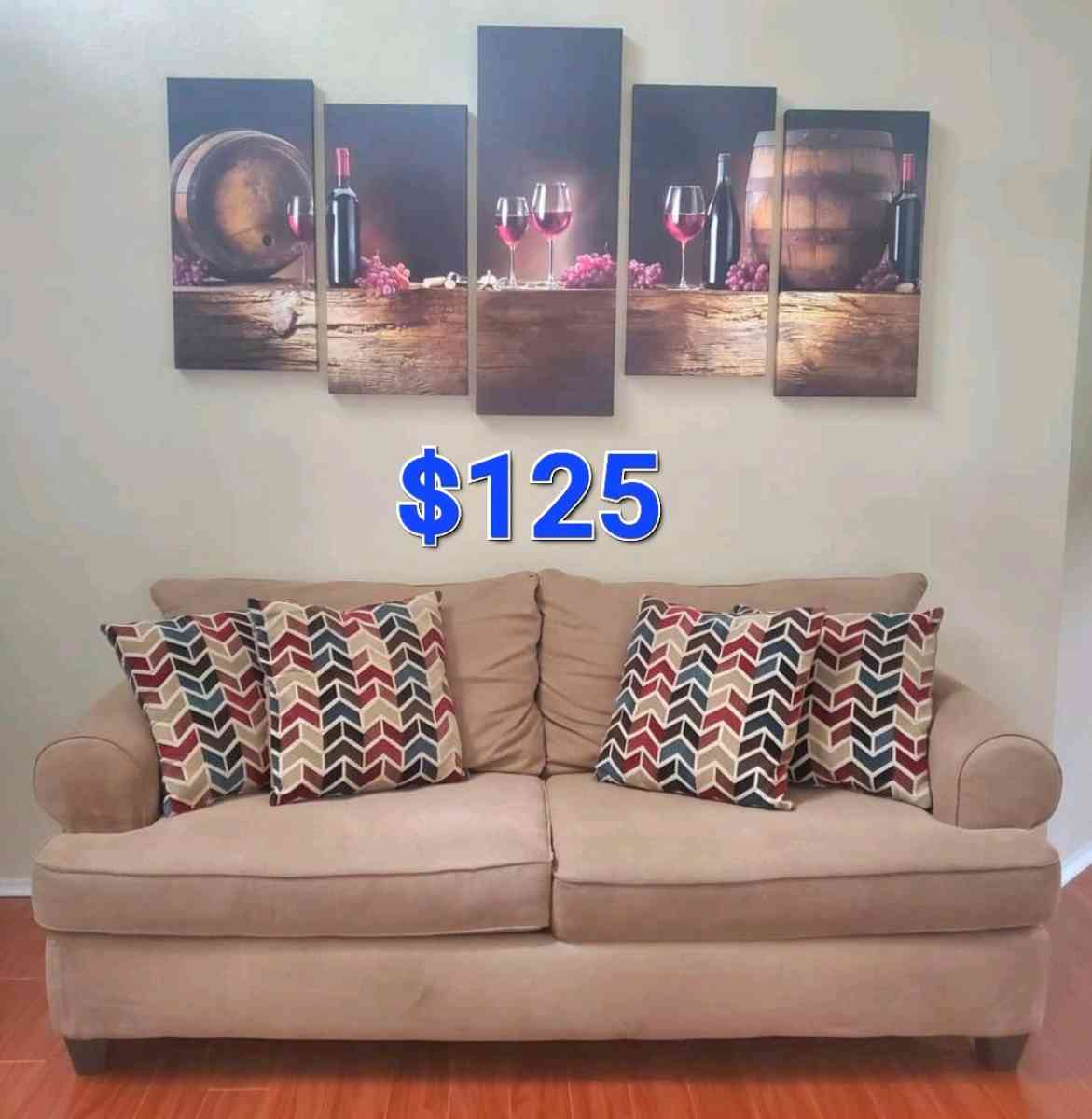 Loveseat Couch With 4 Pillows Read Description - Altamonte Springs, Florida