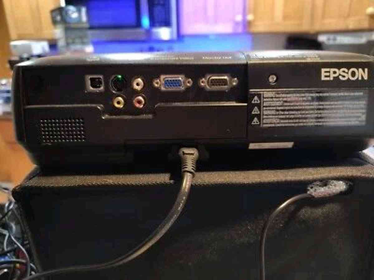 Black Epson E50 projector without Remote - Houston, Texas - FleaMarketBay