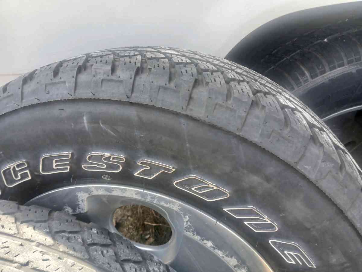 jeep wrangler stock wheels - Pasadena, Texas - FleaMarketBay