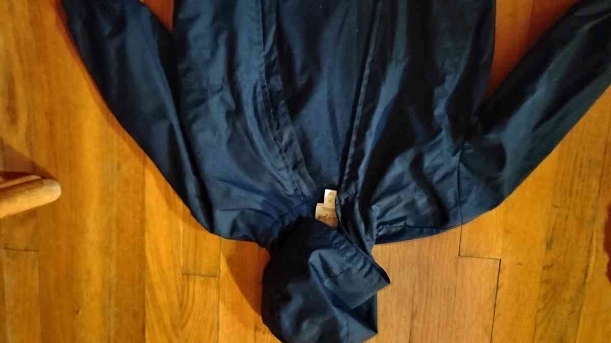 kids unisex dark blue cat and jack windbreaker - Panama City, Florida - FleaMarketBay