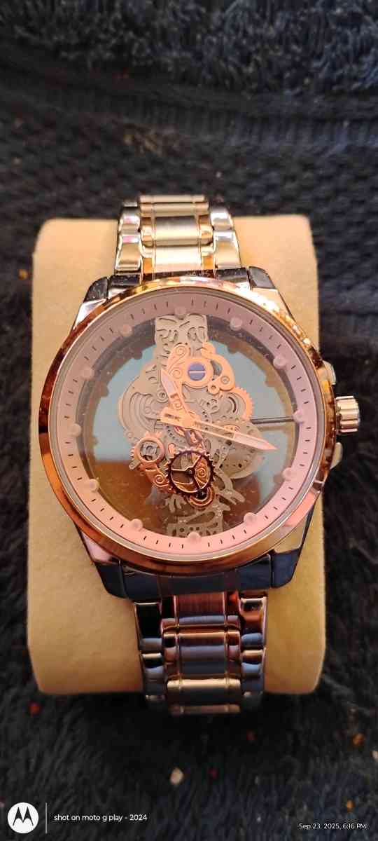 watches 35 each - Saint Clair, Minnesota - FleaMarketBay