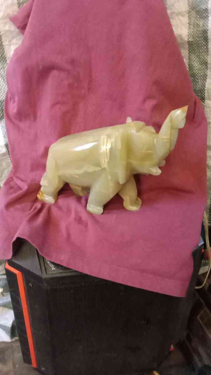 Green Onyx Elephant Figurine  Hand Carved Stone Decor - New Caney, Texas - FleaMarketBay