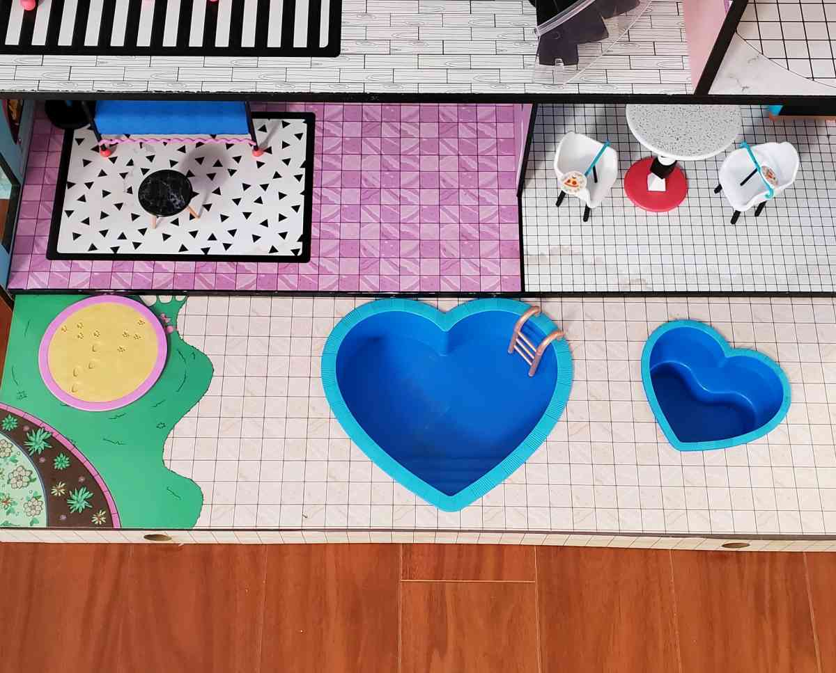 LOL Dollhouse Read Description - Altamonte Springs, Florida - FleaMarketBay