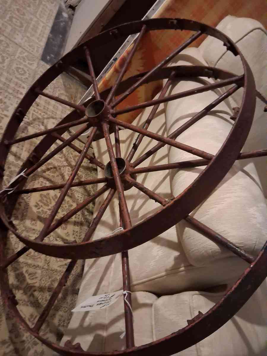 vintage antique tractor wheel WiP - Woodbridge, Virginia - FleaMarketBay