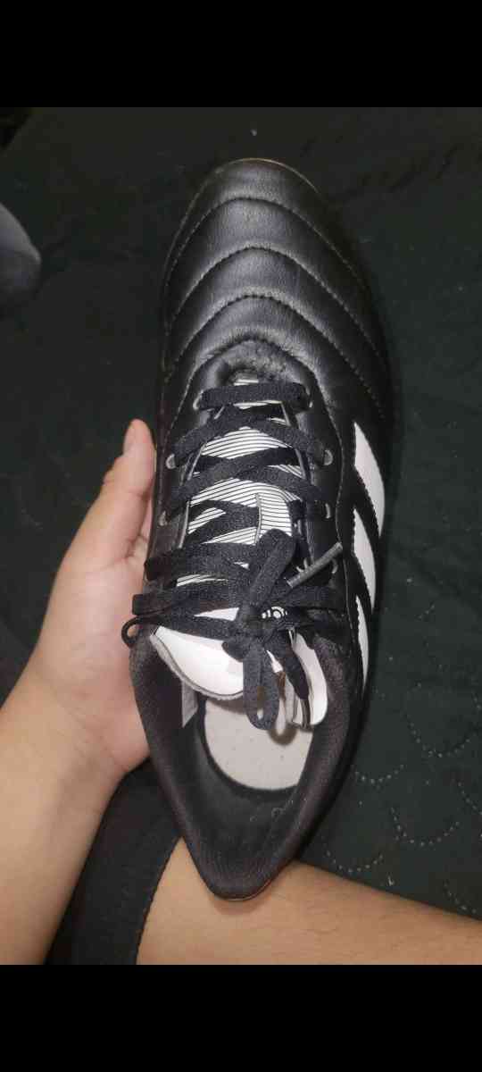 Soccer cleats - Atlanta, Georgia - FleaMarketBay