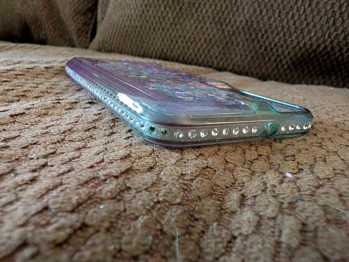 2 Samsung S22 phone cases - Savannah, Georgia - FleaMarketBay