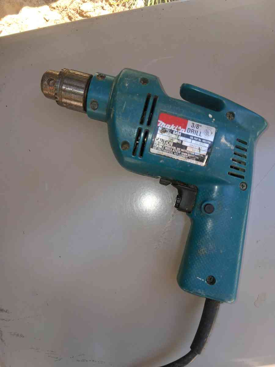 Makita 38 drill - Gaston, South Carolina