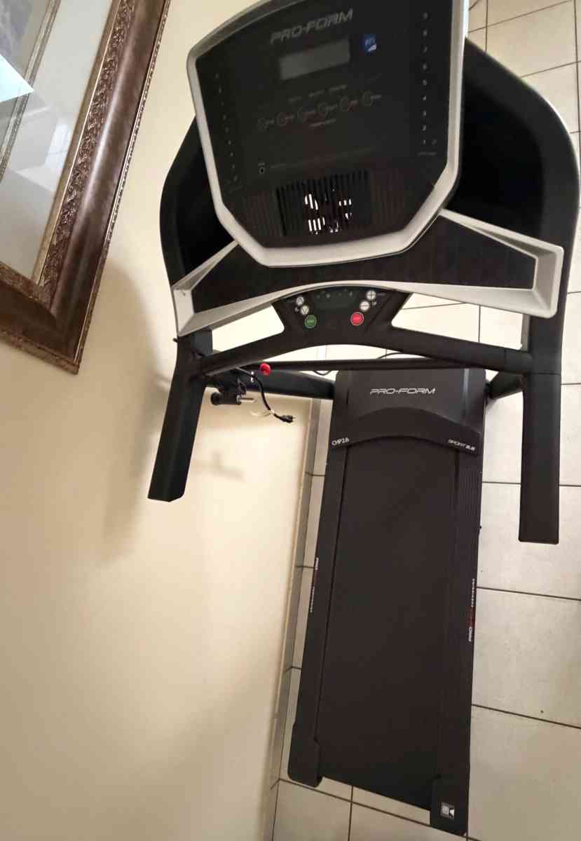 ProForm Sport Treadmill - Hialeah, Florida - FleaMarketBay