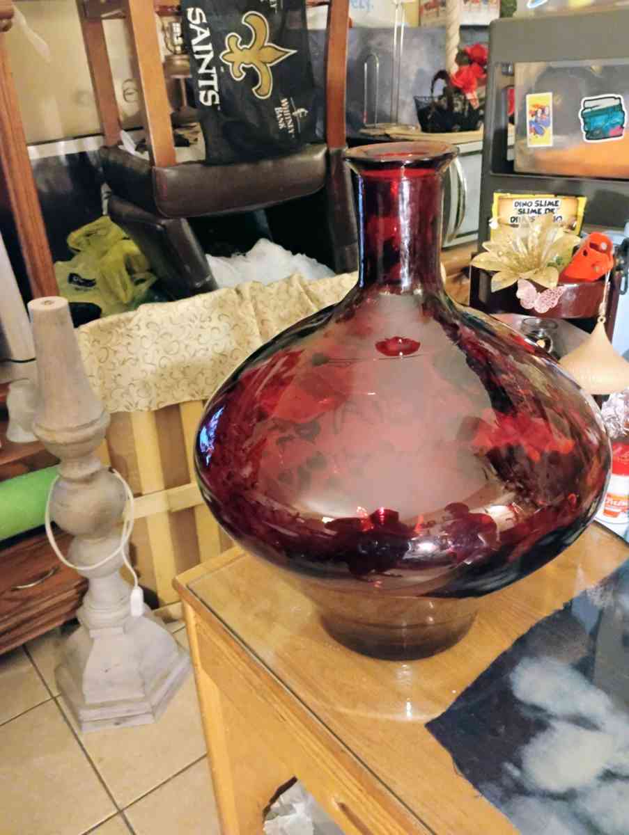 large red quality  glass bottle very heavy - Pensacola, Florida - FleaMarketBay