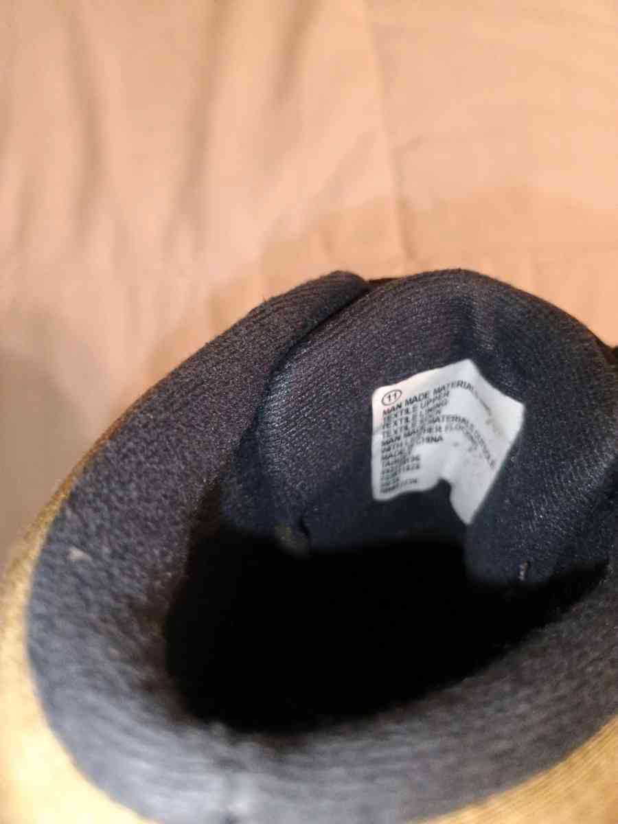 Cat and Jack Boys Boots size 11y - Memphis, Tennessee - FleaMarketBay