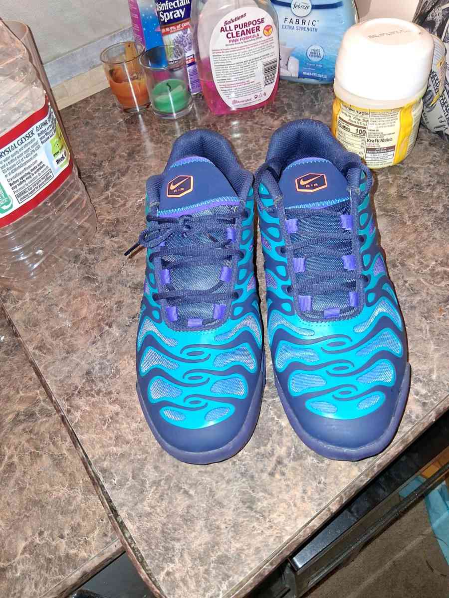 Nike Air Max Plus Drift - Richmond, California - FleaMarketBay