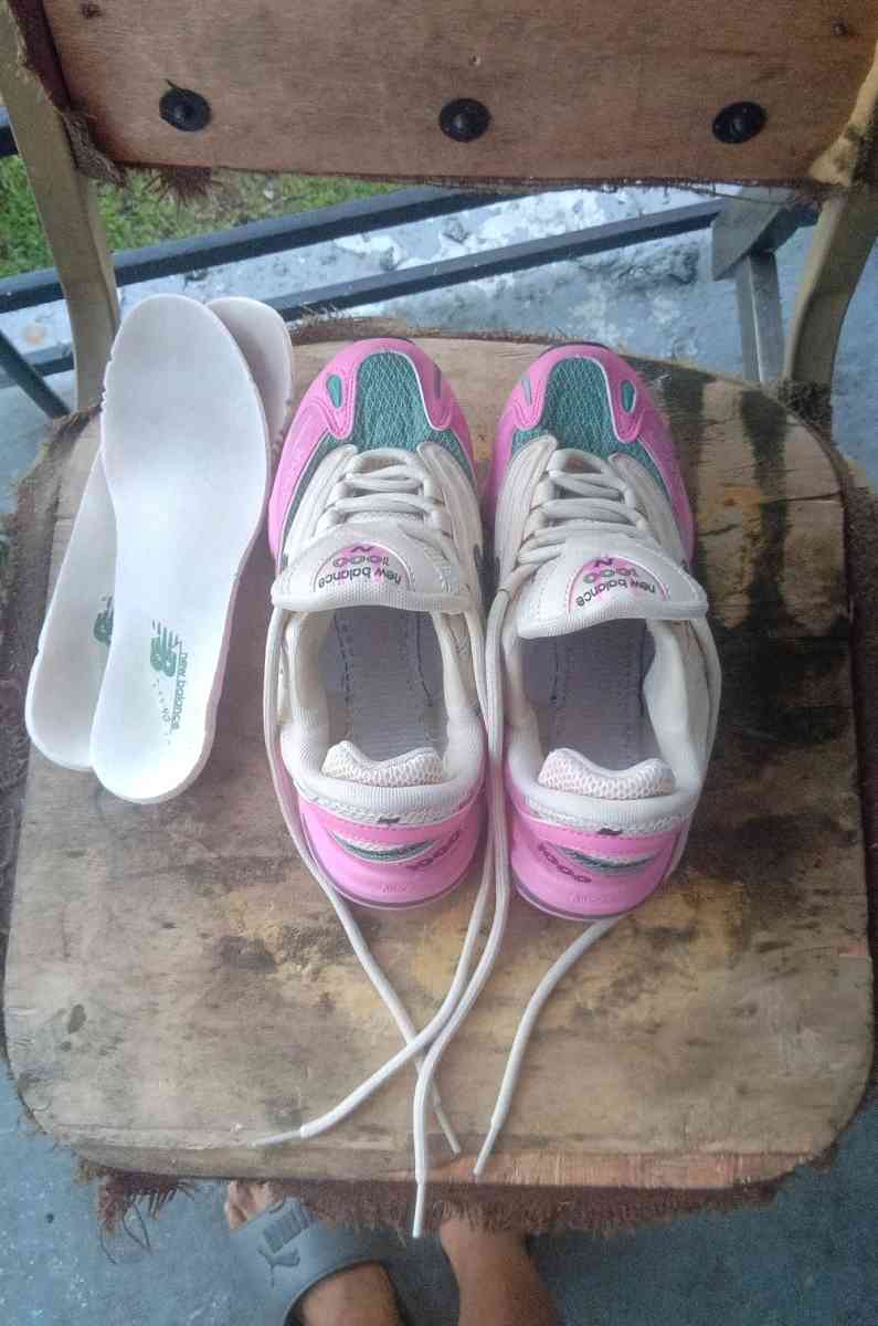 new balance shoes size 6 - Orlando, Florida - FleaMarketBay