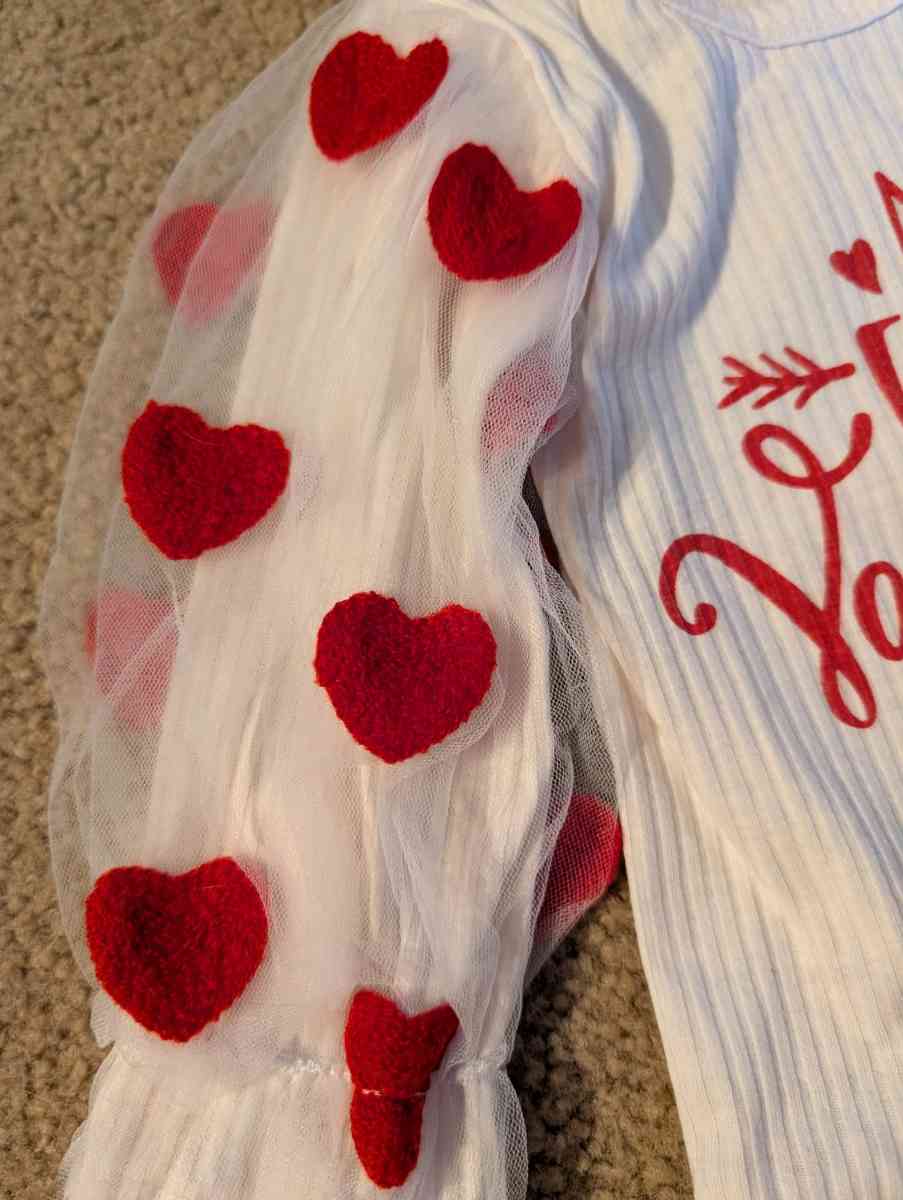 My first Valentines outfit - Savannah, Georgia - FleaMarketBay