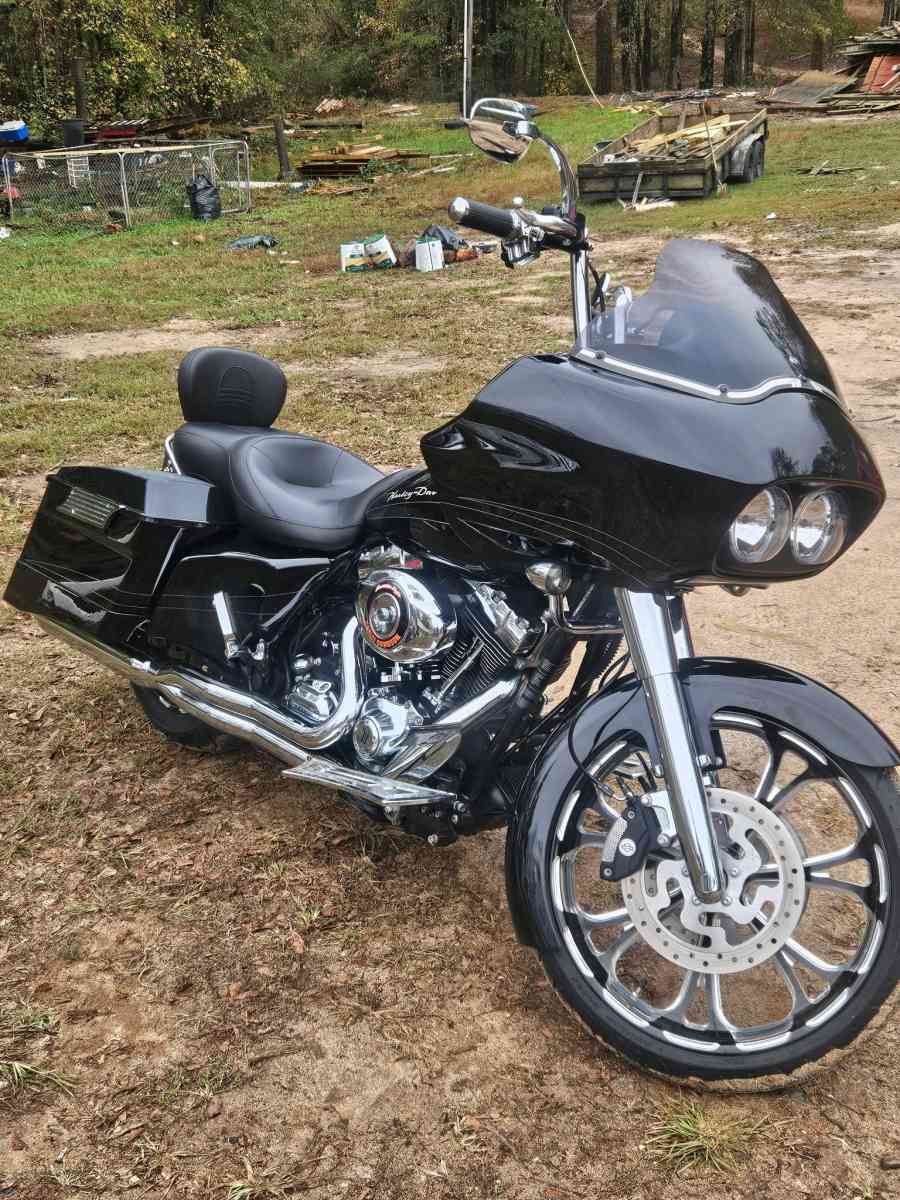 2011 Harley Davidson road glide reel kit - Gray Court, South Carolina - FleaMarketBay