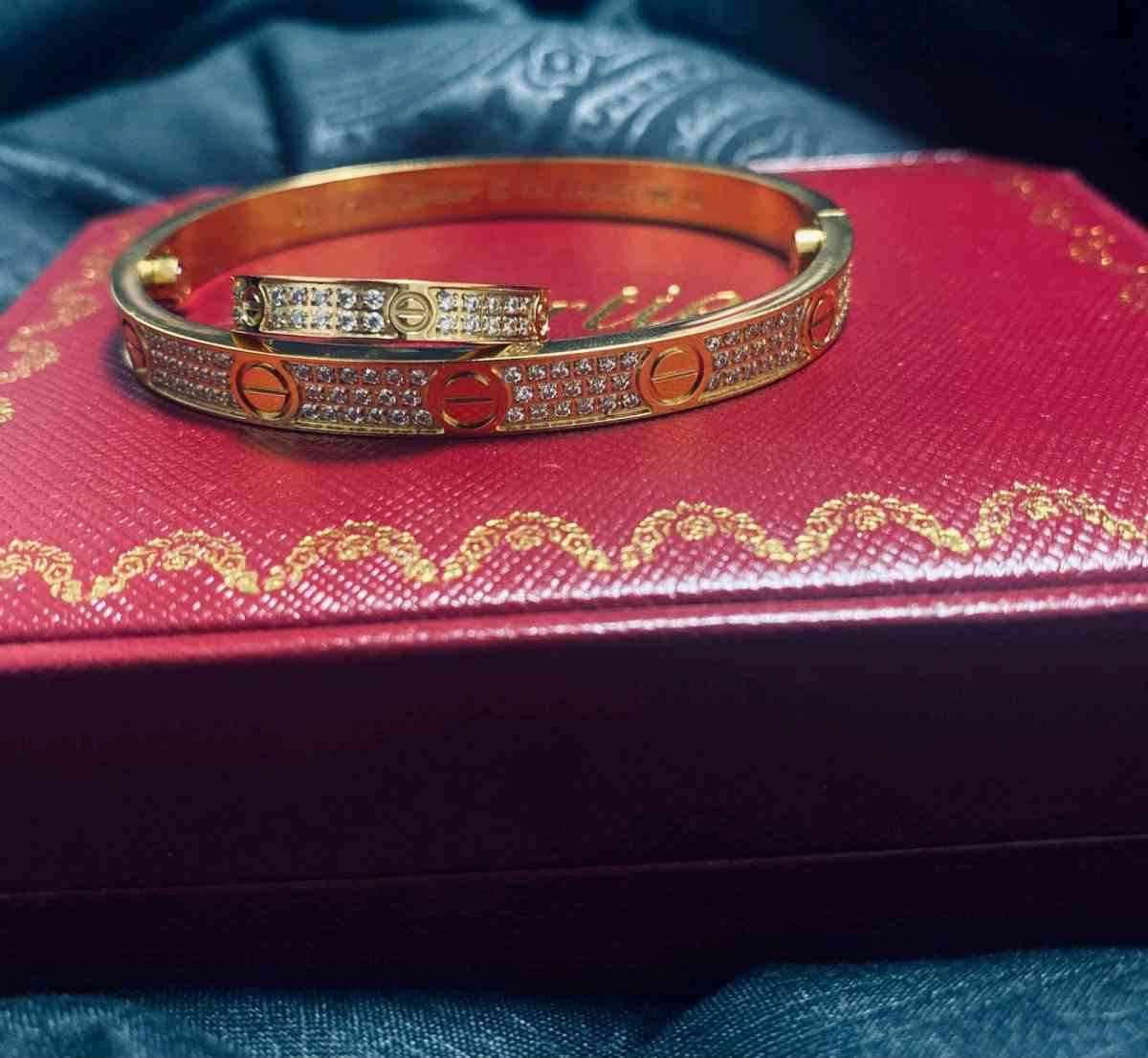 Set de pulseras - Miami, Florida - FleaMarketBay