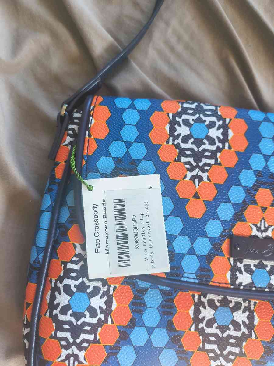 Vera Bradley Bag - Lowell, Massachusetts - FleaMarketBay