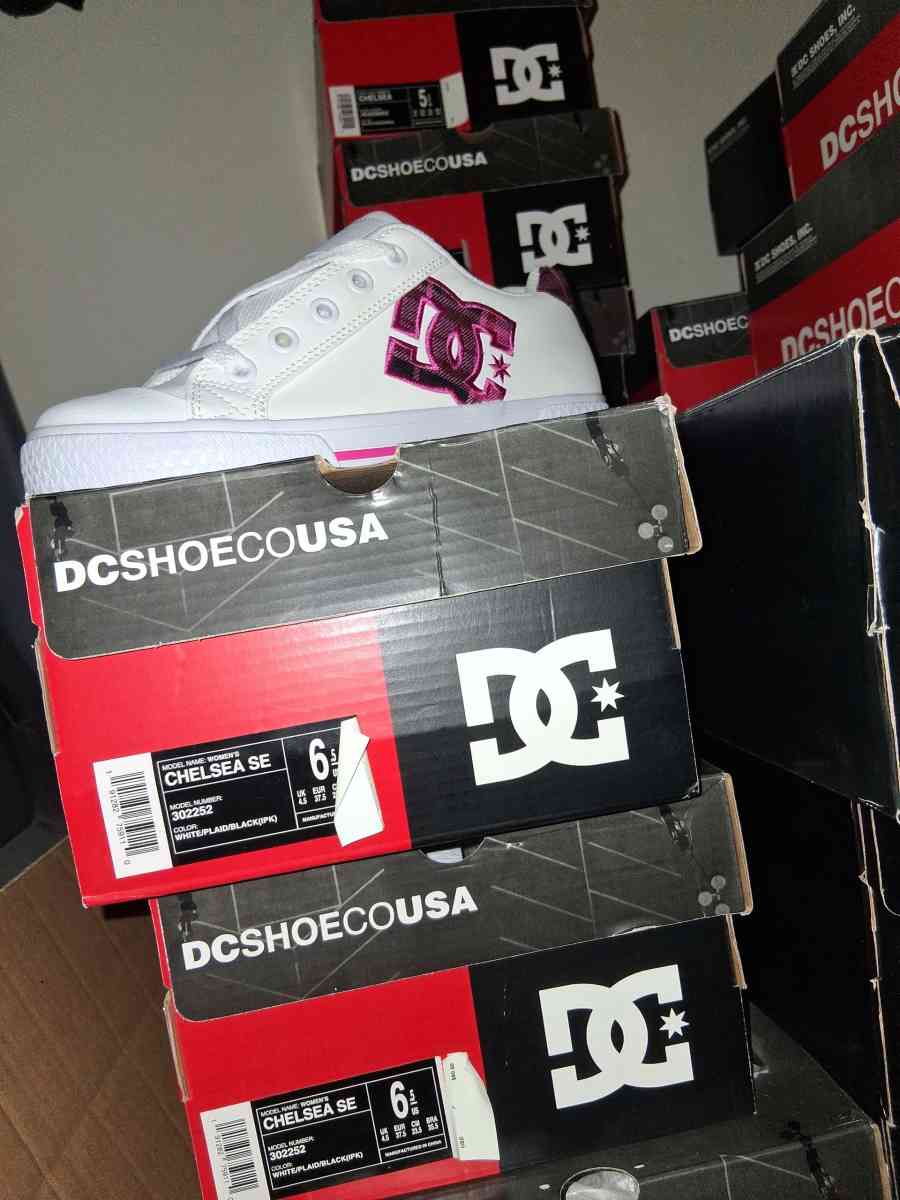 dc shoes - Baldwin Park, California - FleaMarketBay
