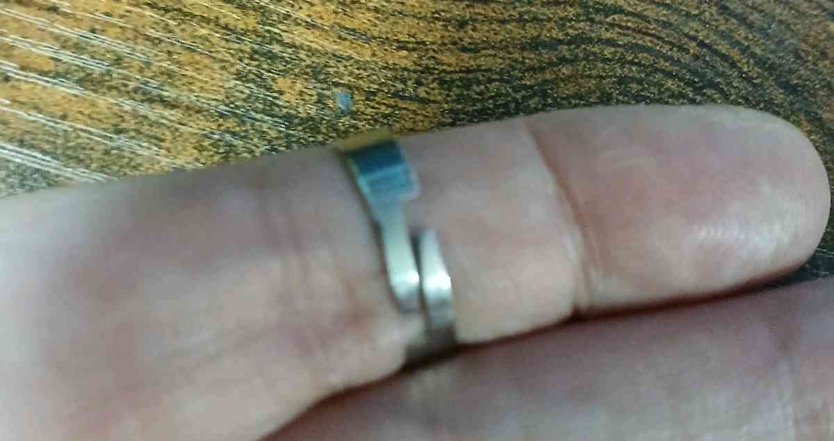 Adjustable Ring with Painted Synthesized Turquoise 12mm Iron - Newport News, Virginia - FleaMarketBay