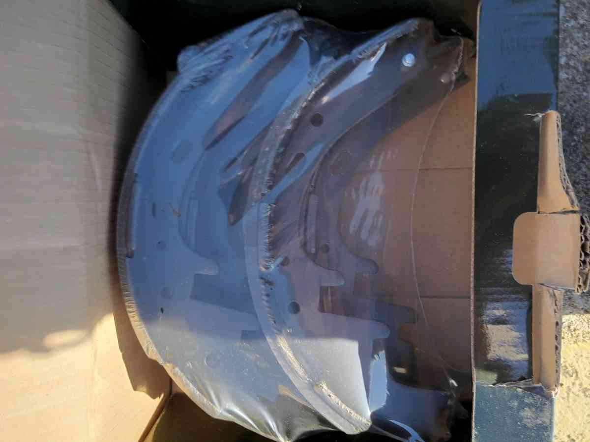 Brake pads and shoes front and back - Owensboro, Kentucky