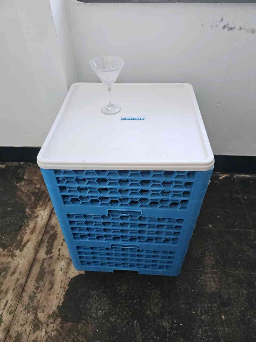 Several stem glasses made of glass - Elwood, Indiana