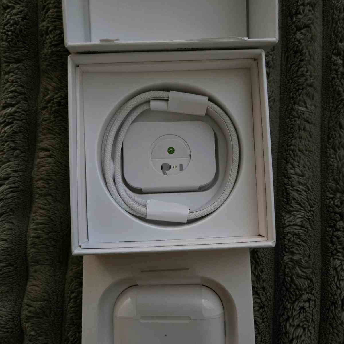 Airpods Pro Gen 2 - Laveen, Arizona - FleaMarketBay