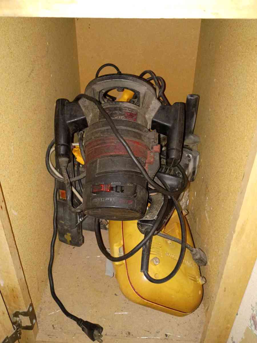 yard sale - Eutawville, South Carolina - FleaMarketBay