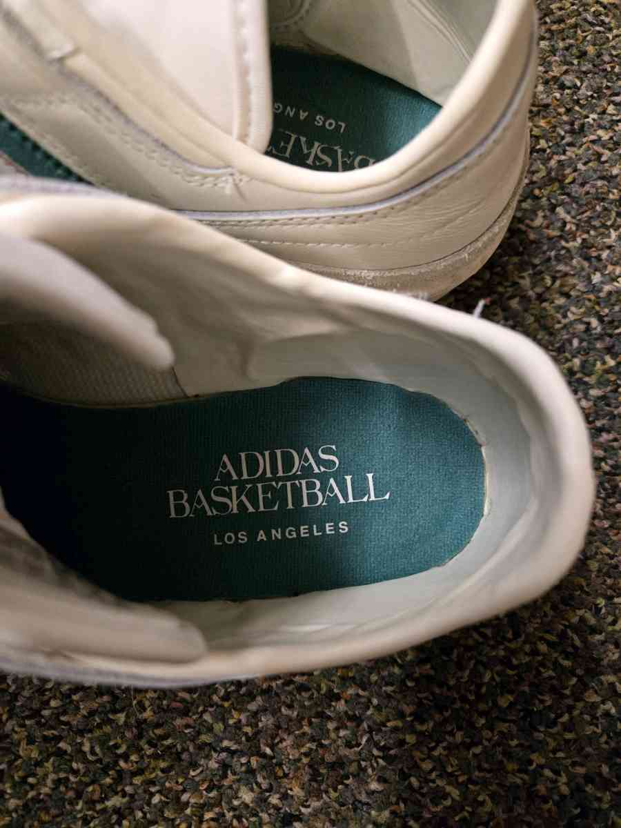 Womens adidas Forum shoes - Peoria, Arizona - FleaMarketBay