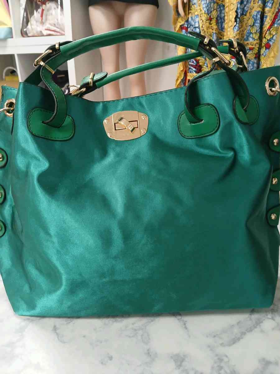 green shoes for girls - North Providence, Rhode Island - FleaMarketBay