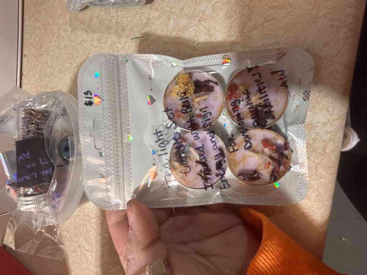 Tarot and Oracle Readings - Burnett, Wisconsin - FleaMarketBay