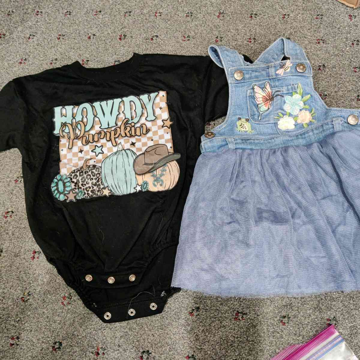 little girl clothes - Rio Linda, California - FleaMarketBay