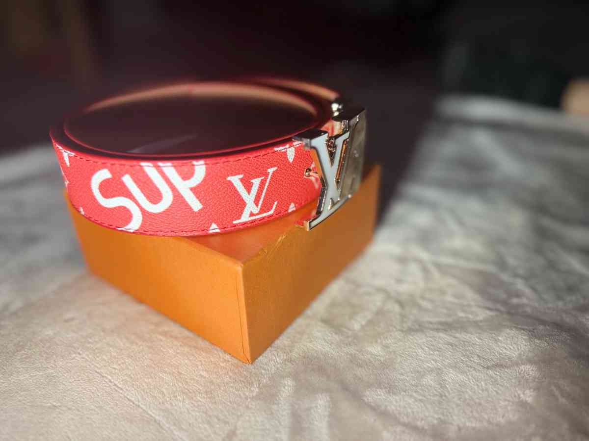 LV Supreme belt - Athens, Alabama - FleaMarketBay
